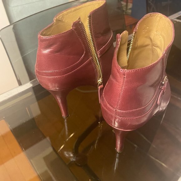 Nine West booties! - Picture 6 of 6